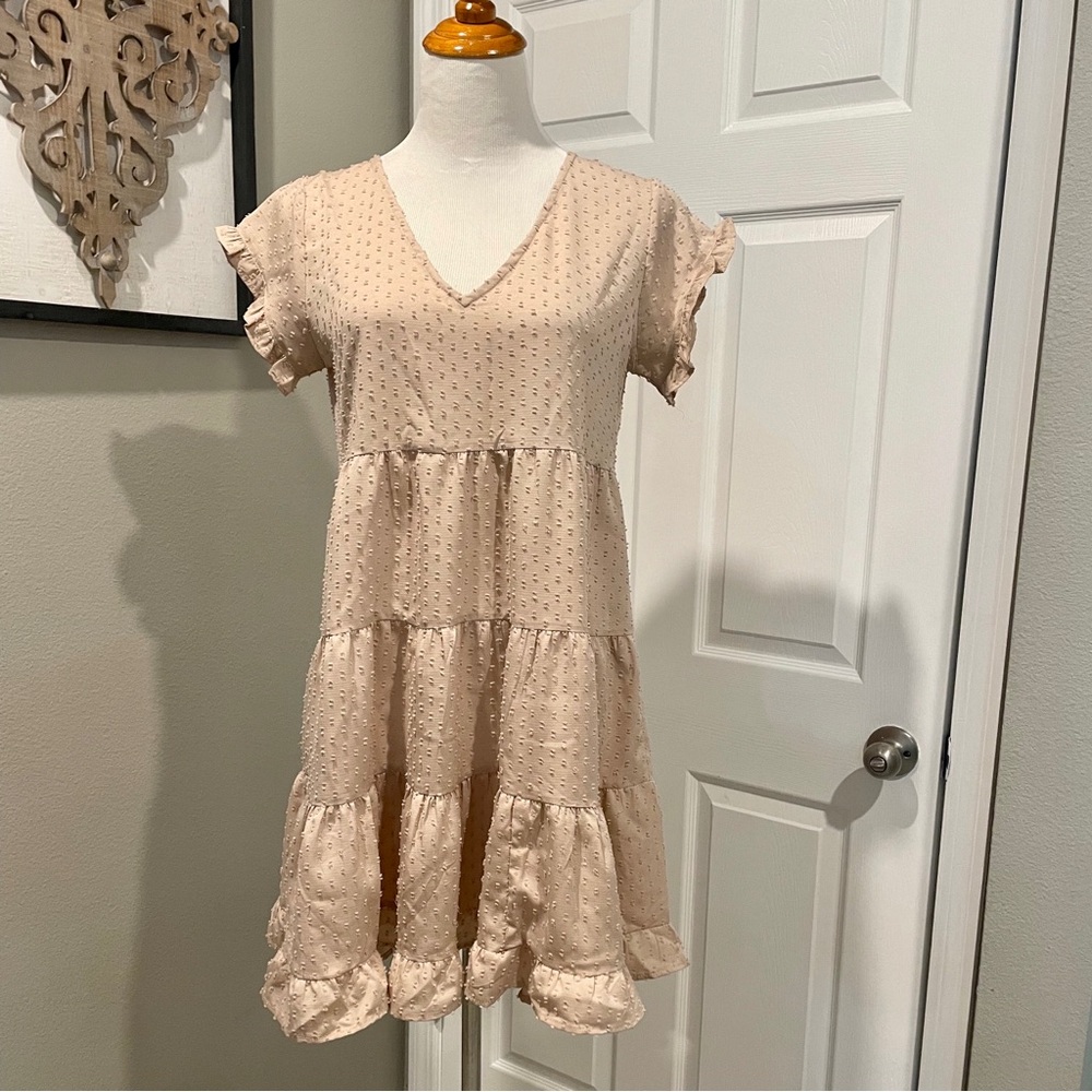 Women's Style House Cream V-Neck Baby Doll Ruffle Swing Dress Size Medium